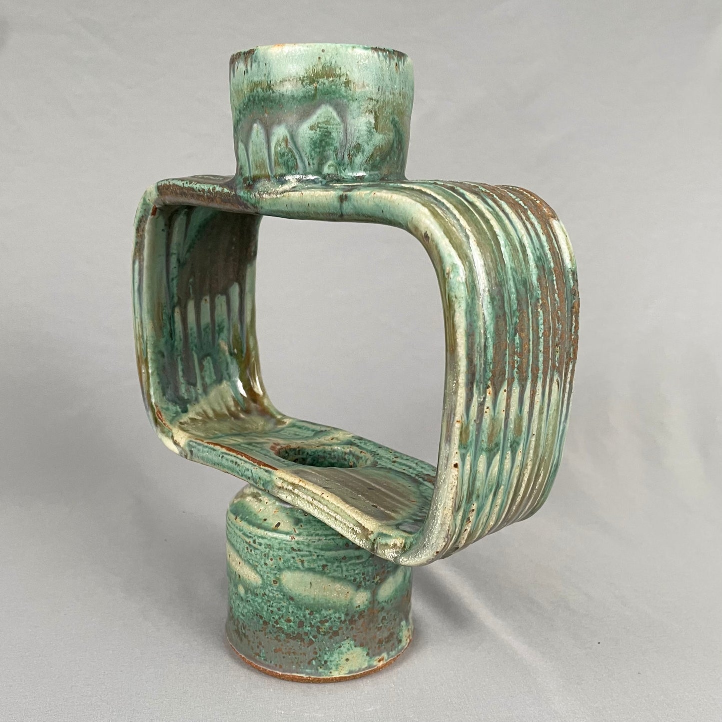 Void Vase Green