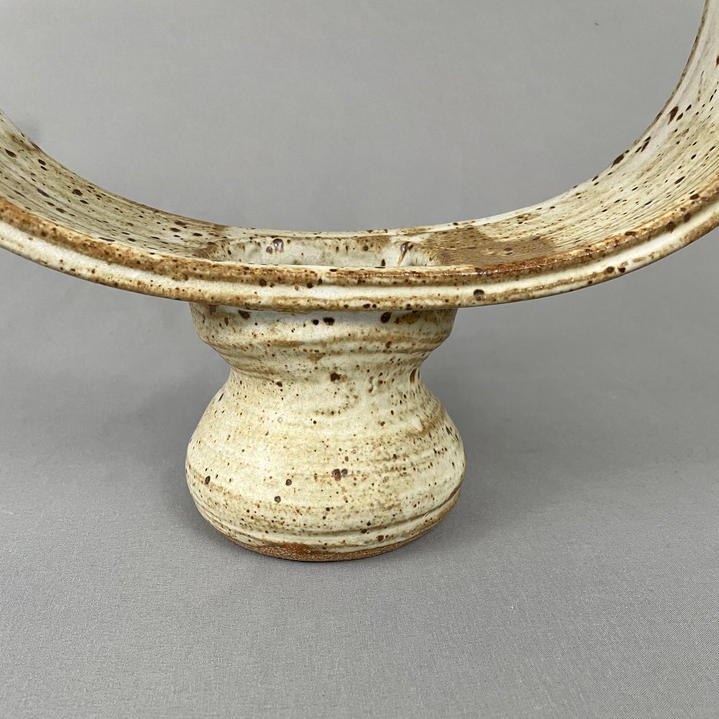 Void Vase Neutral 1