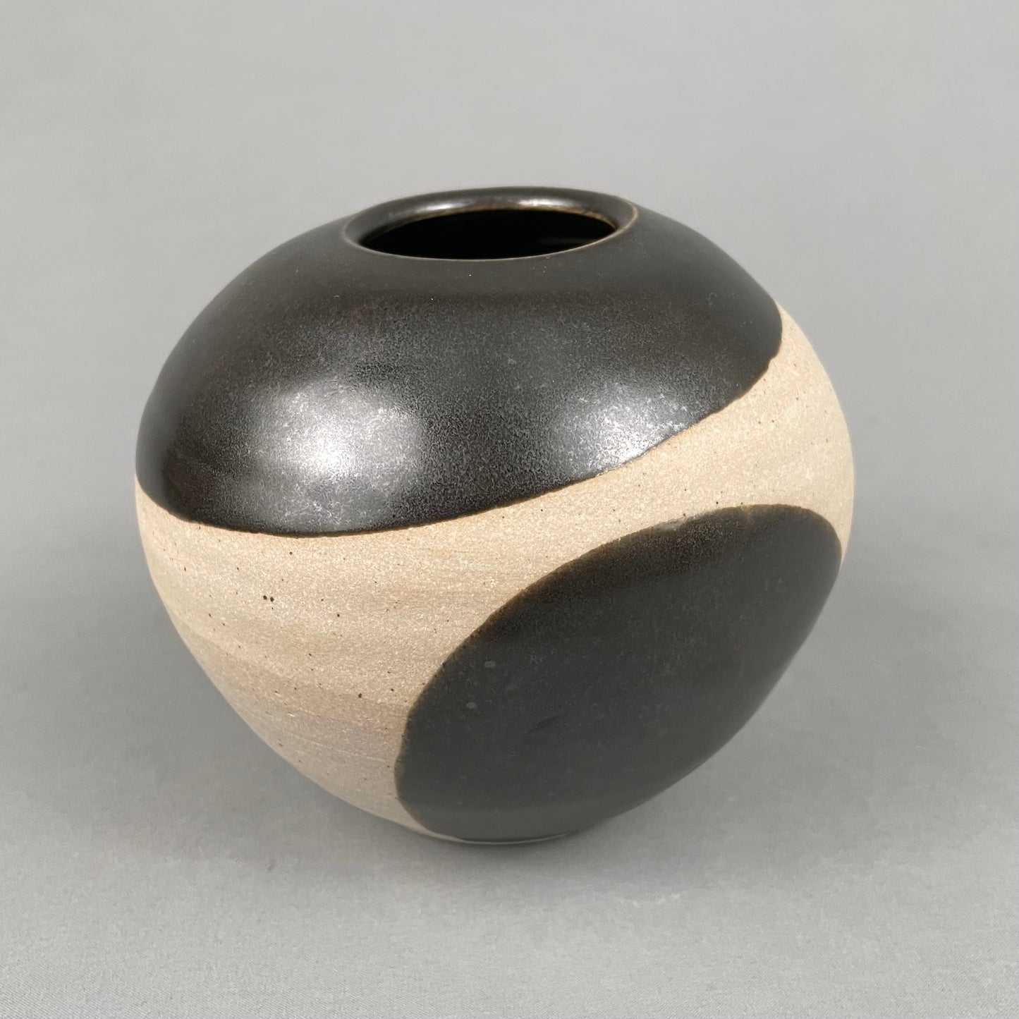 Black & White Vase #5