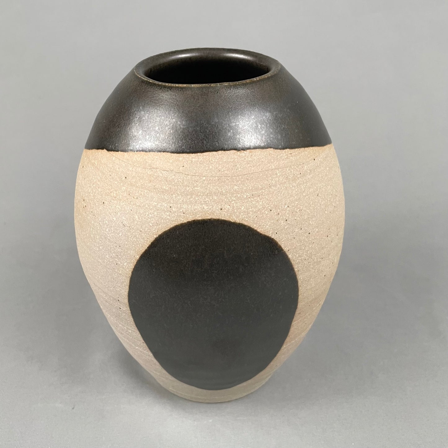 Black & White Vase #9