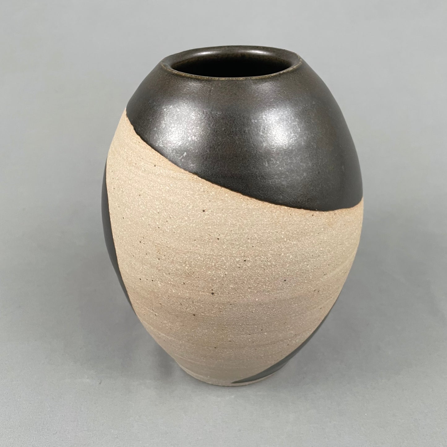 Black & White Vase #9