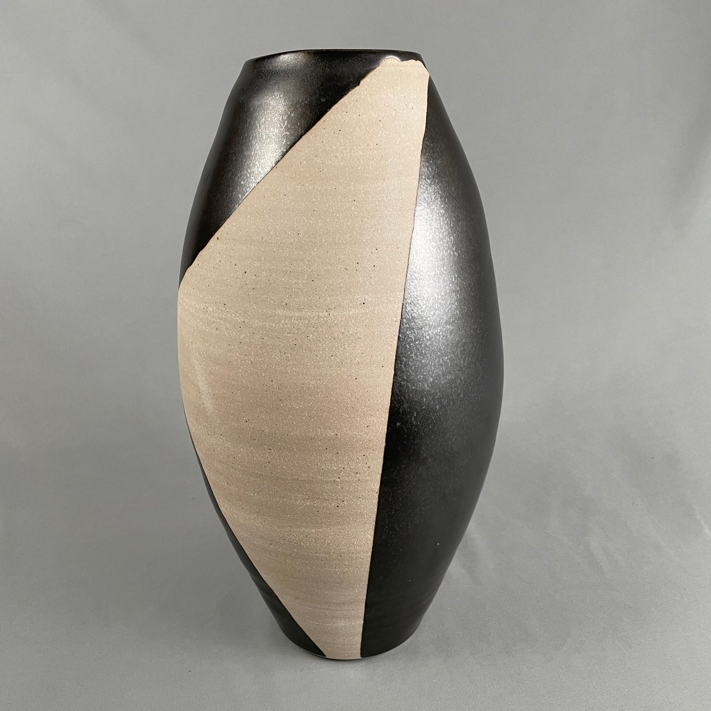 Black & White Vase #12