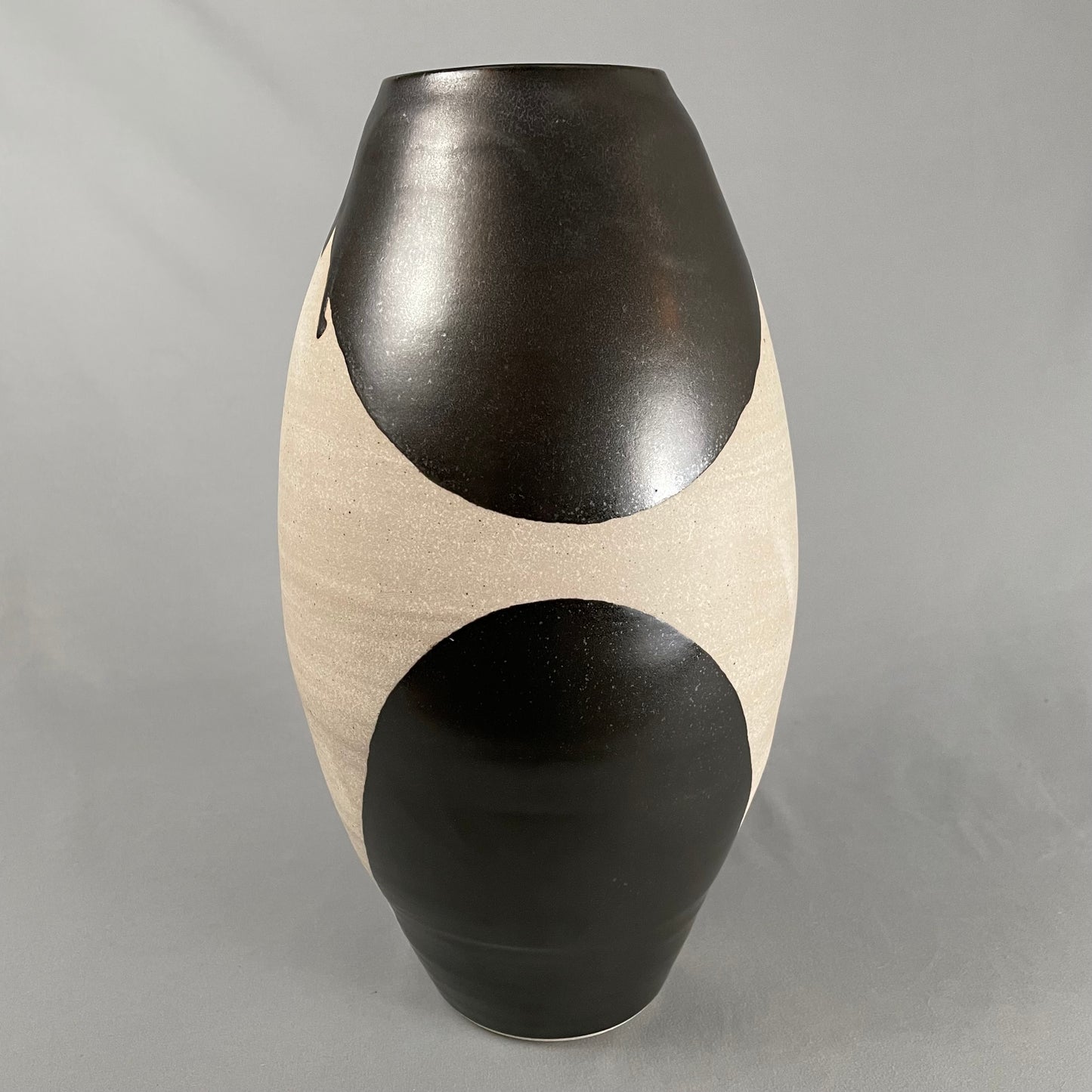 Black & White Vase #12