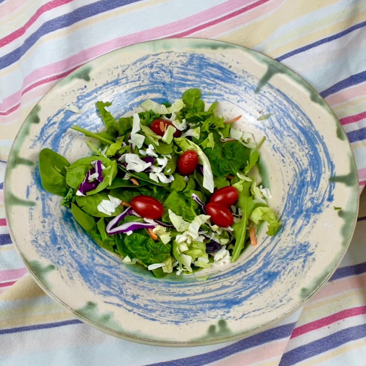 Swirl-Splash Serving Bowl