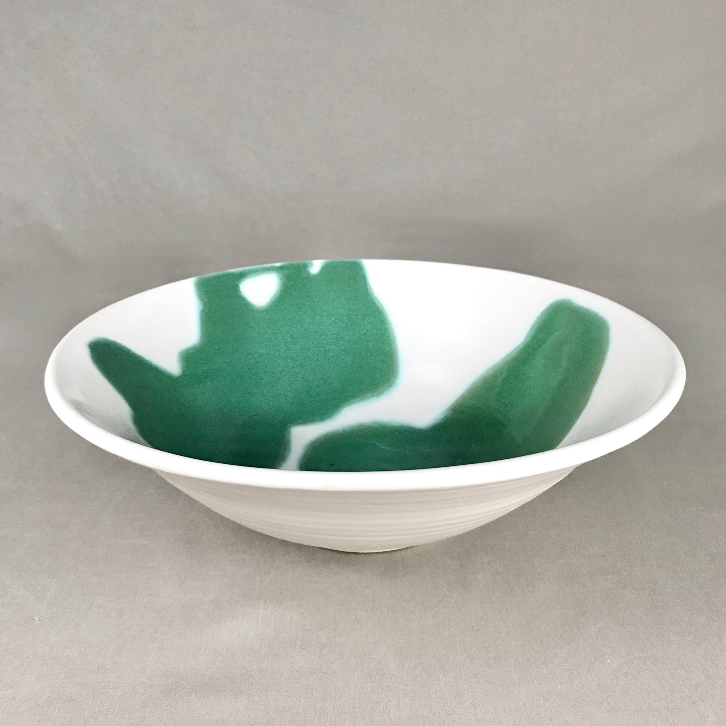 Serving Bowl. Green Swirl 1