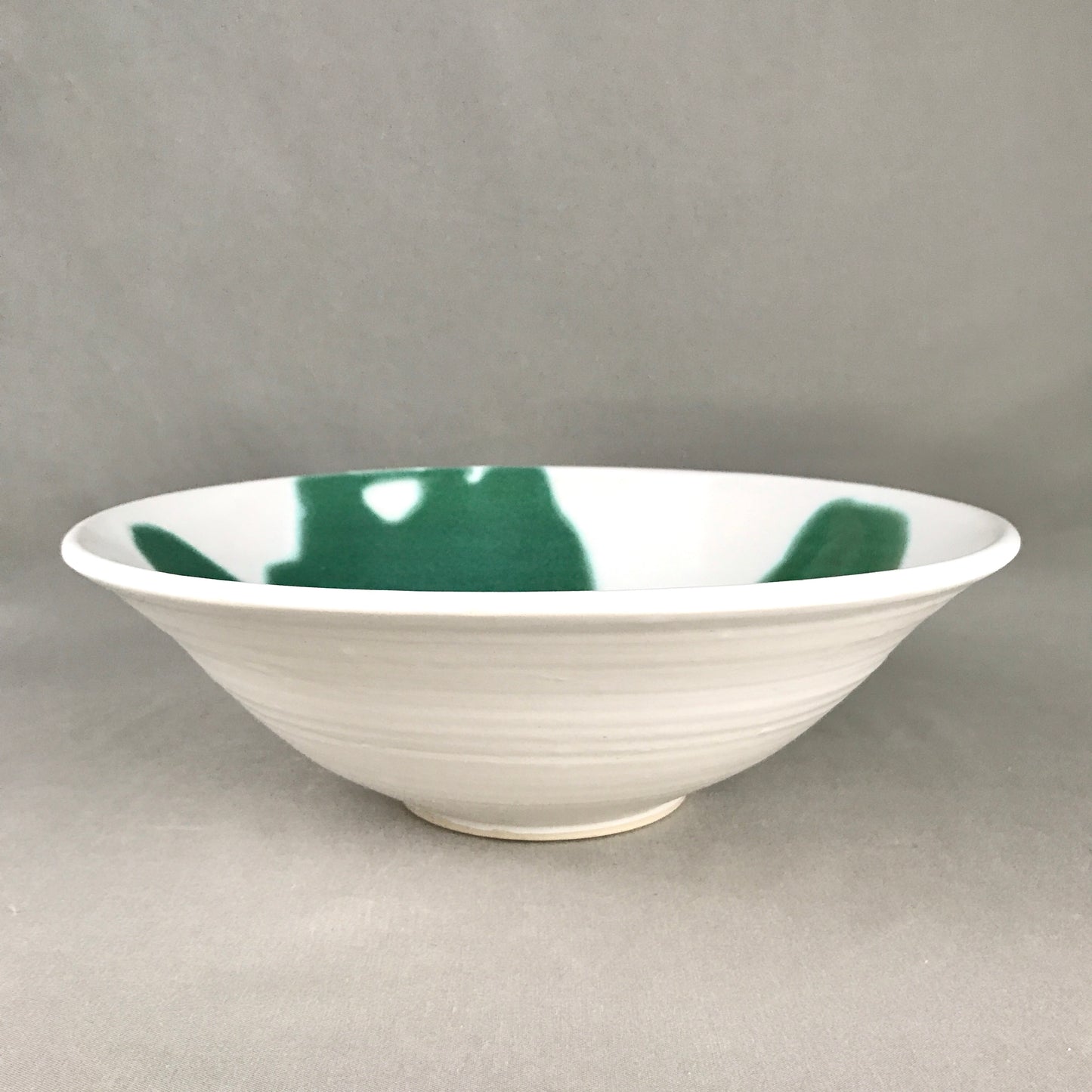 Serving Bowl. Green Swirl 1