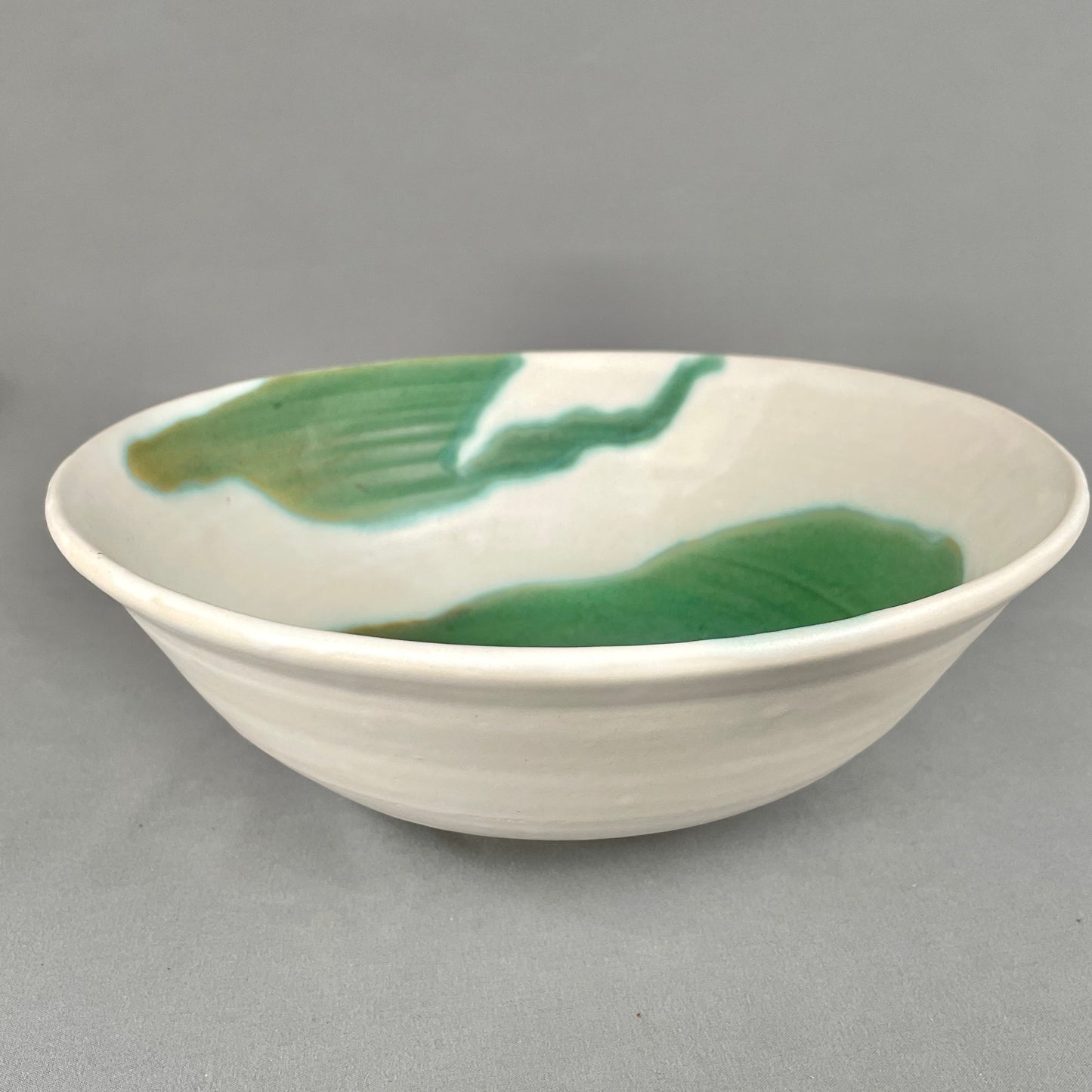 Serving Bowl. Green Swirl 2