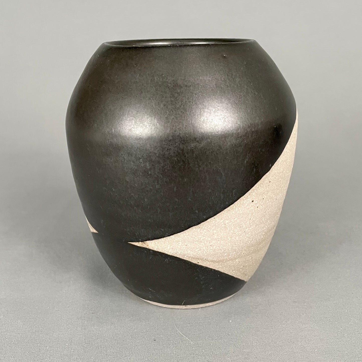 Black & White Vase #1