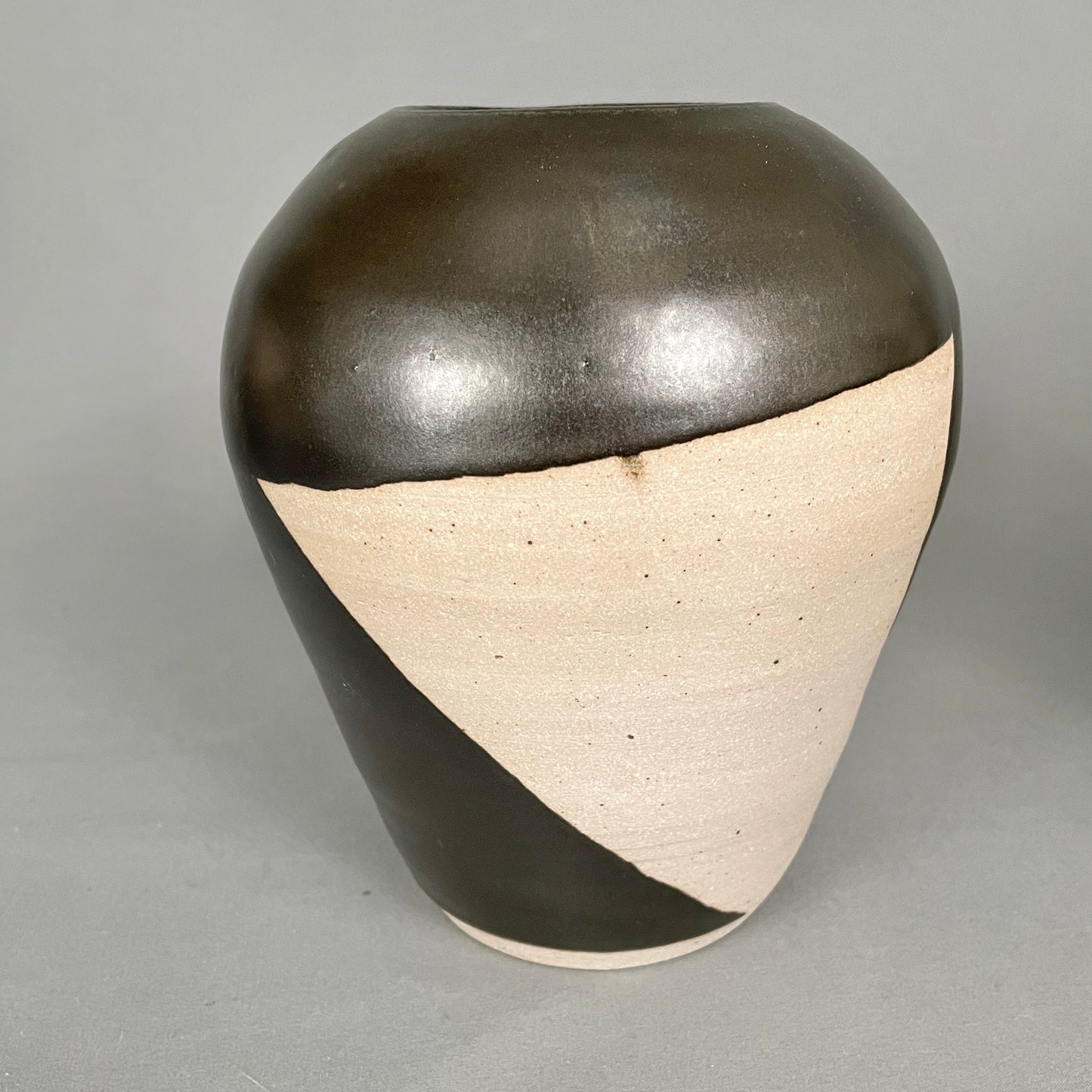 Black & White Vase II