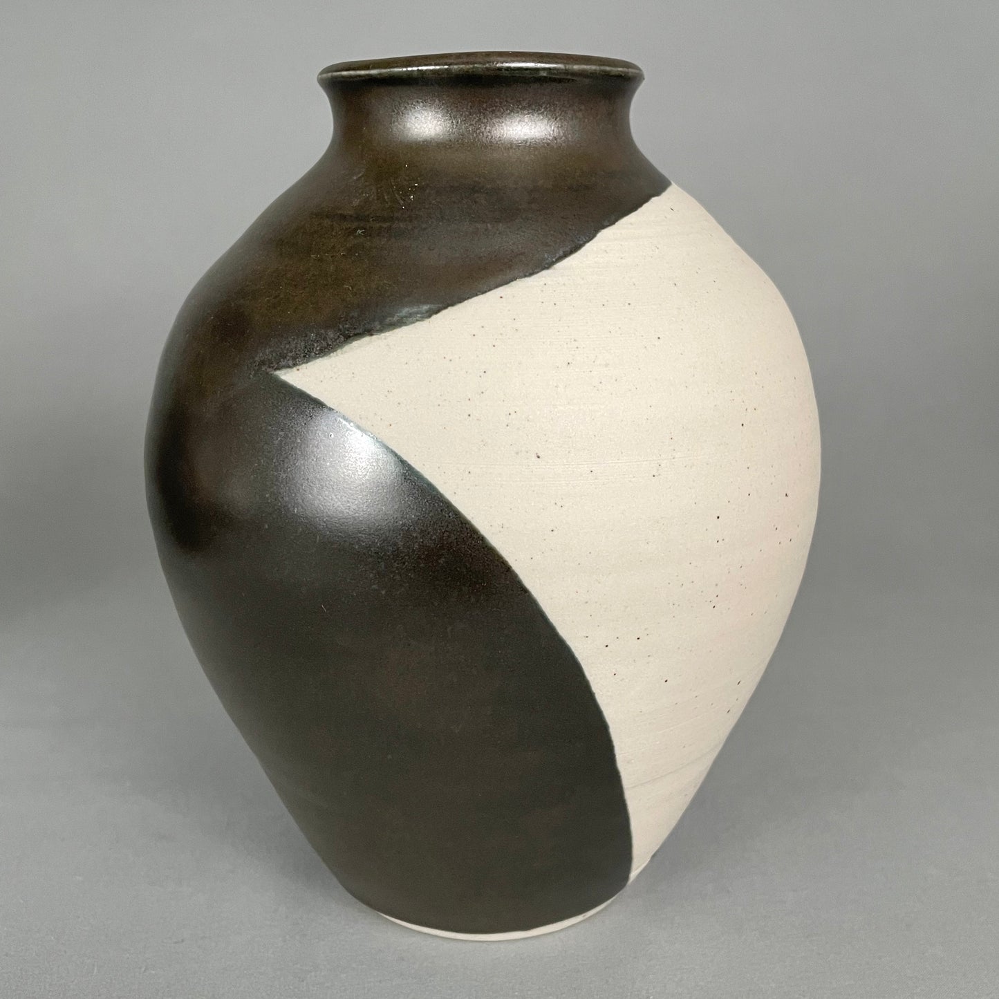 Black & White Vase III
