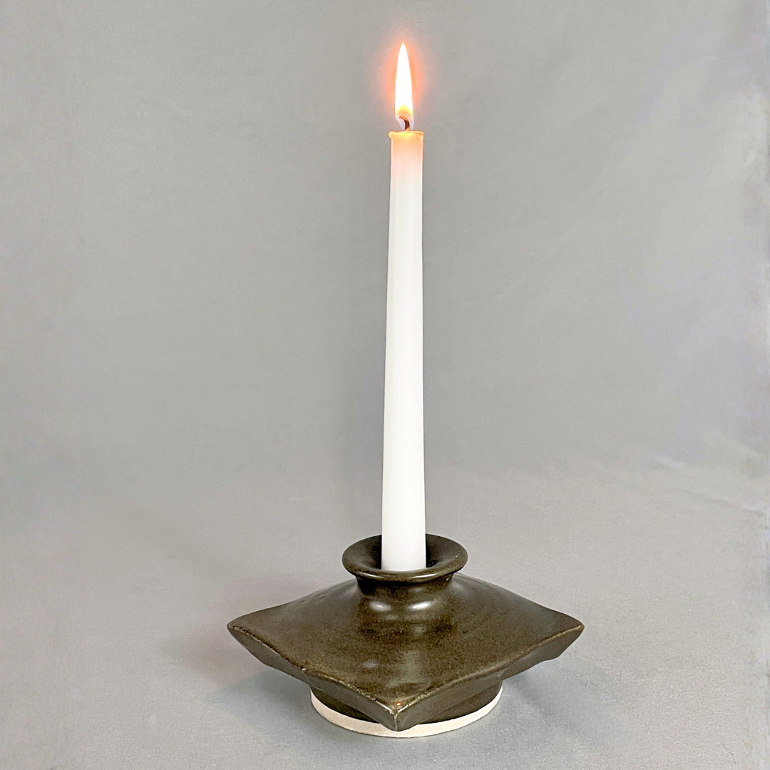 Obsidian small vessel