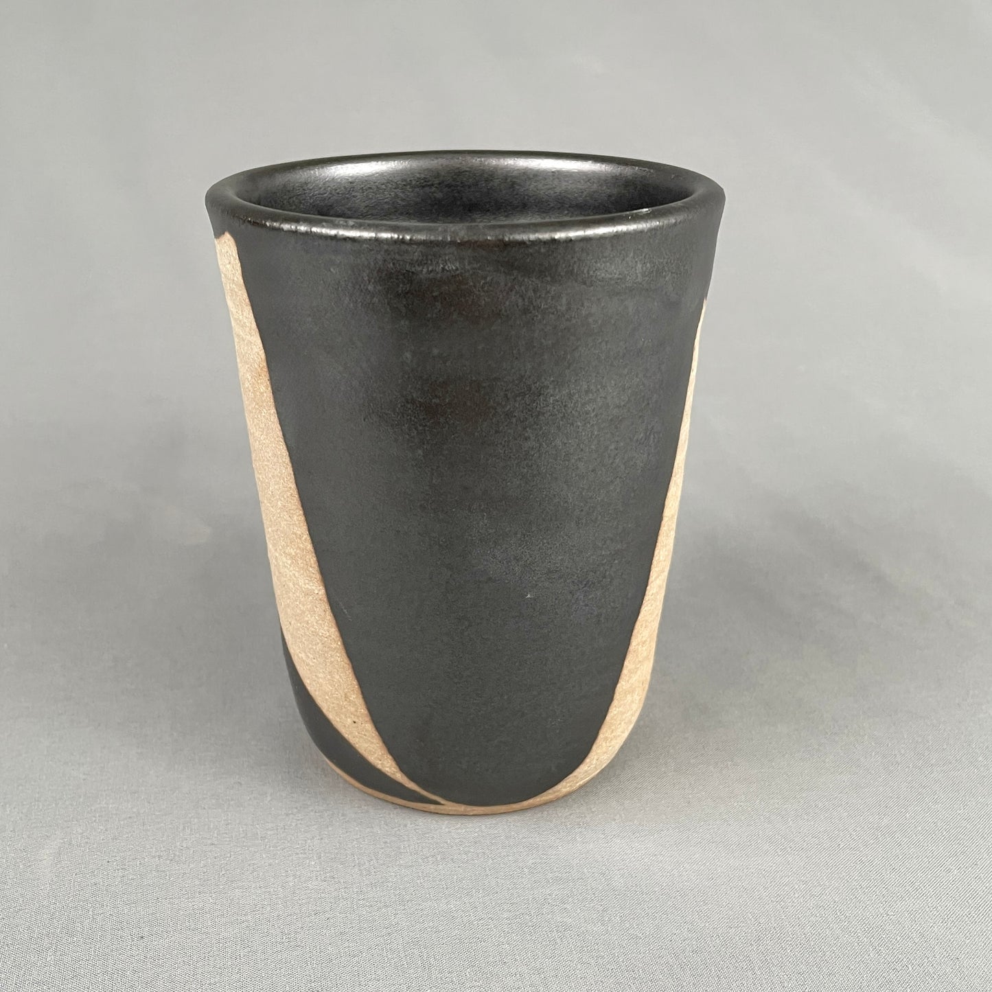 B&W mug 5