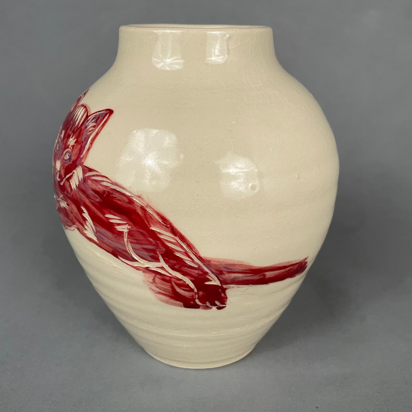 Vase with red kitty