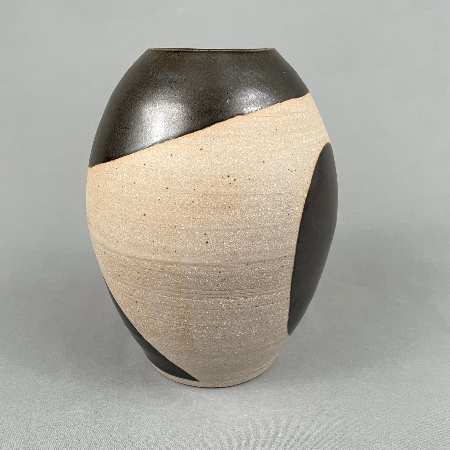 Black & White Vase #9