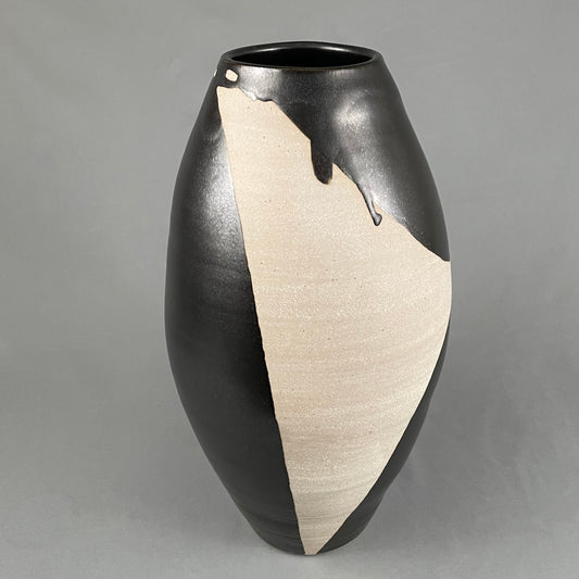 Black & White Vase #12