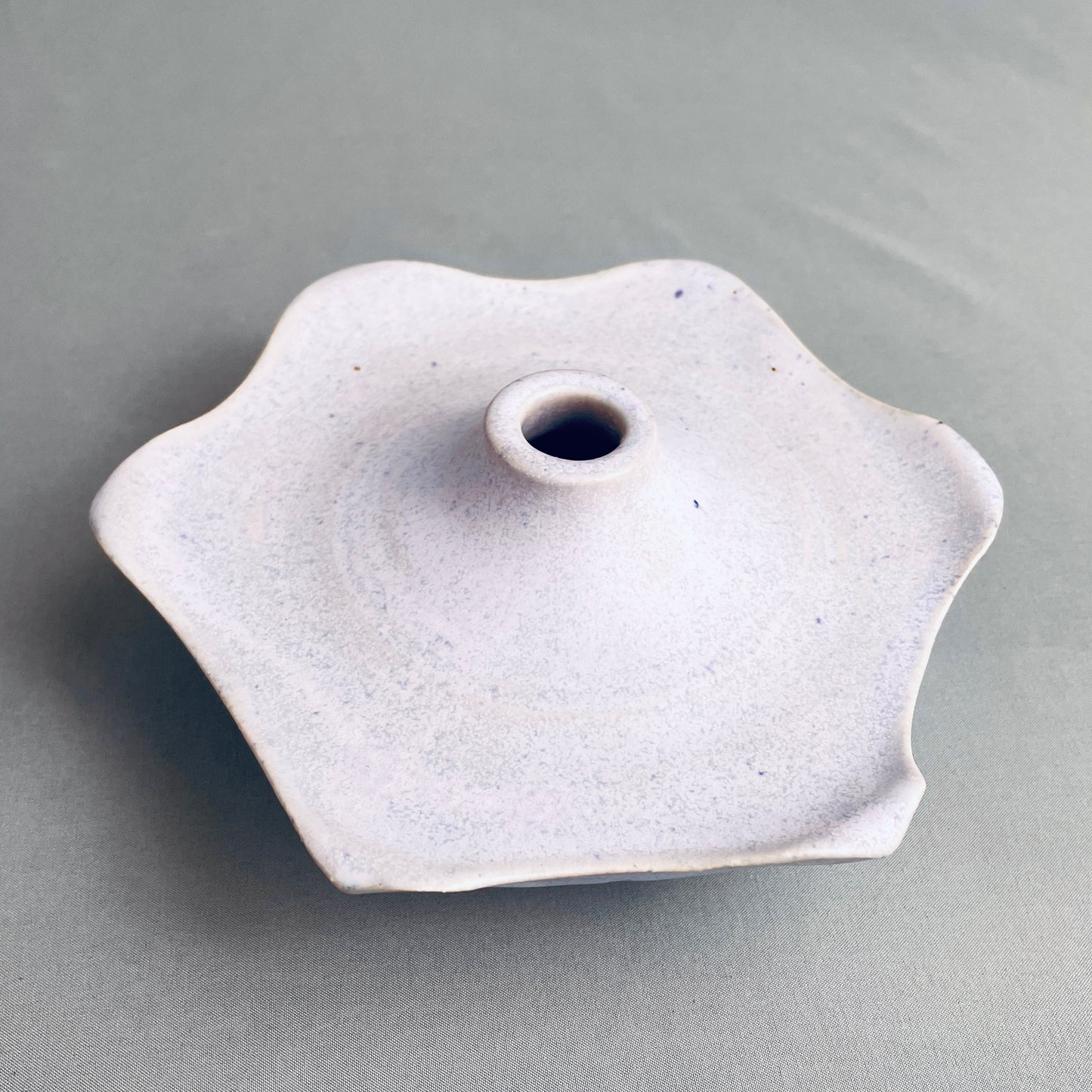 Lavender small vessel
