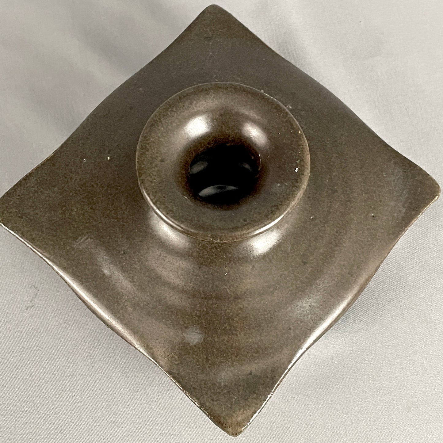 Obsidian small vessel