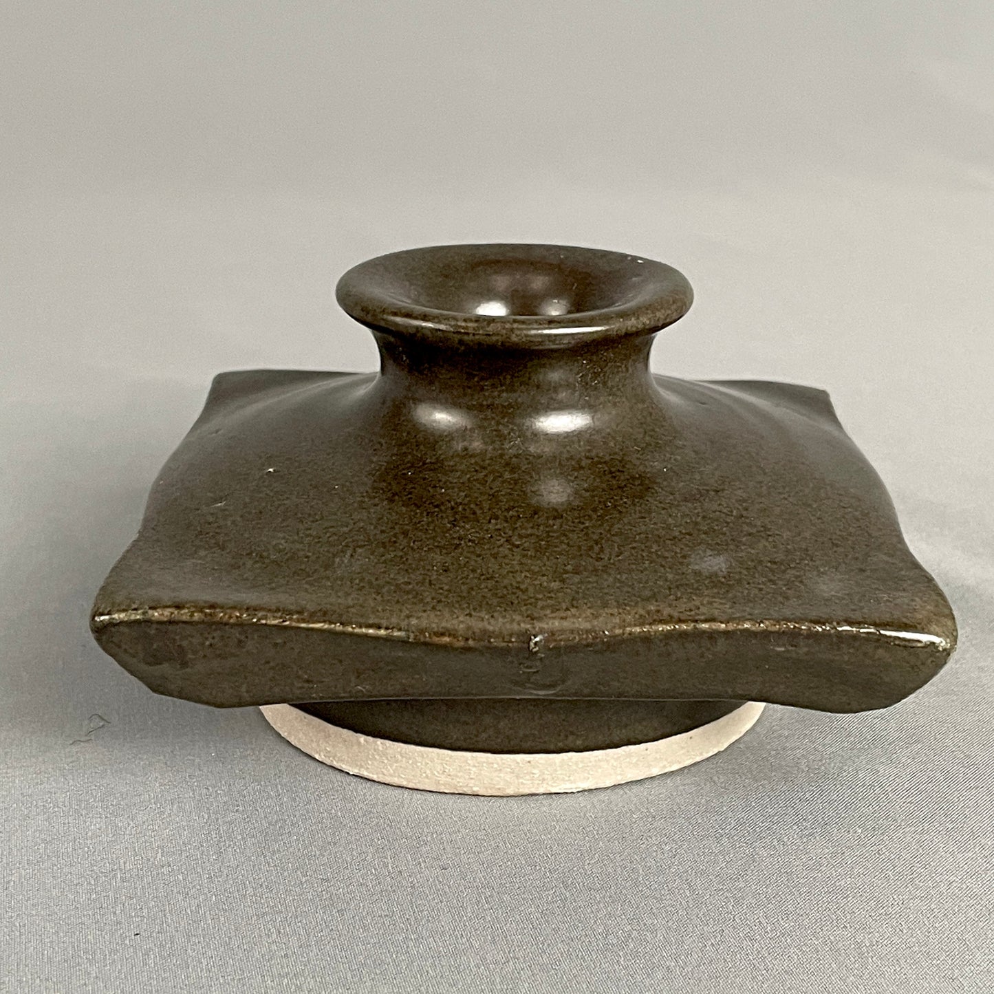 Obsidian small vessel